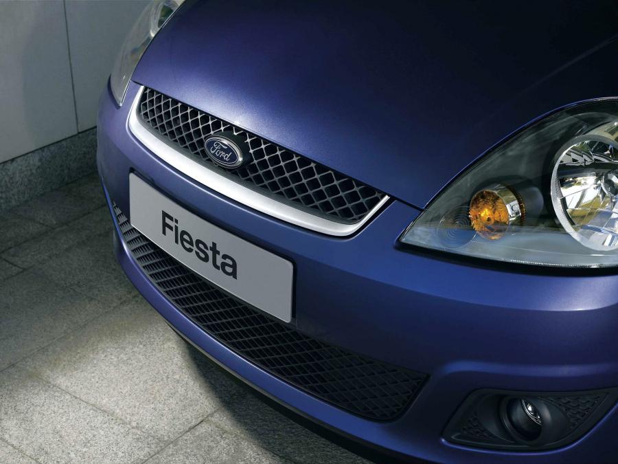  Ford Fiesta 2006 года  (фото 23 из 42)